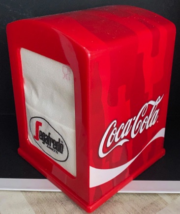 7370-1 € 6,00 coca cola servethouder plastic laag afb flesjes.jpeg